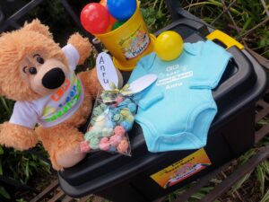 0-1 years Exclusive English box with personalised items - shipping included to RSA street addresses.